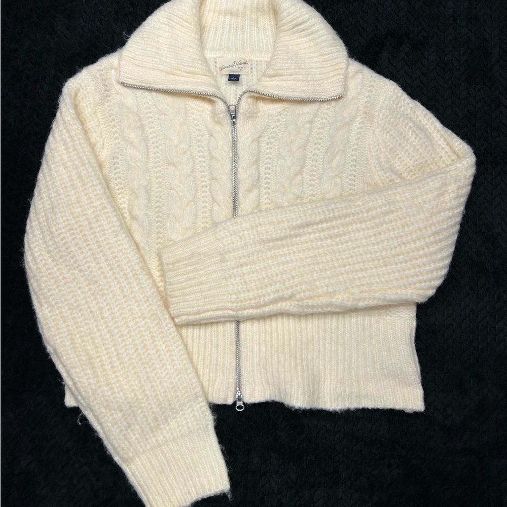 Universal Thread Ivory Cable Knit Cardigan Women’s L Full Zip SOFT FUZZY WARM - Picture 1 of 11